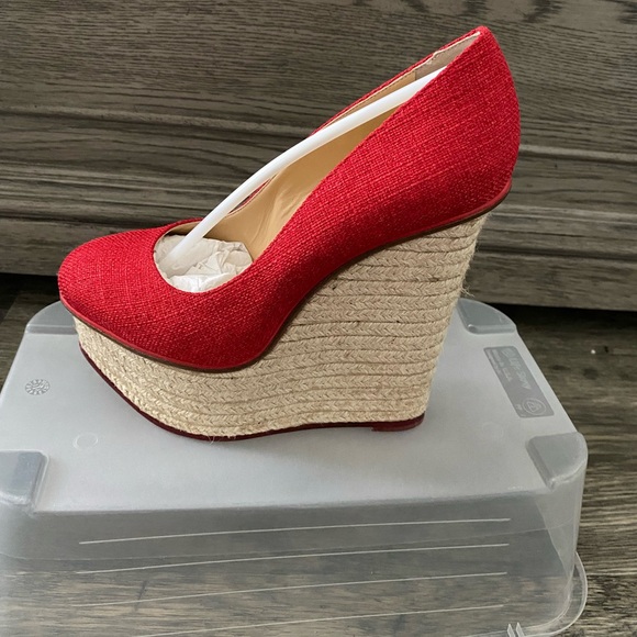 Charlotte Webb designer shoe in like new condition red 6 inch heel